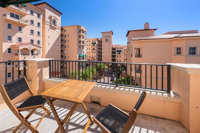 13633 Deering Bay Dr 256, Coral Gables, FL 33158