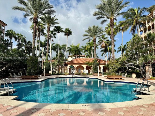 13633 Deering Bay Dr 256, Coral Gables, FL 33158