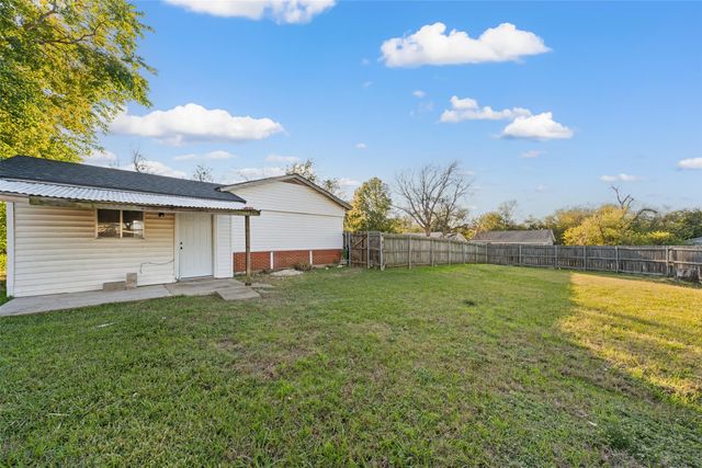 3804 Belmont Drive, Waco, TX 76711