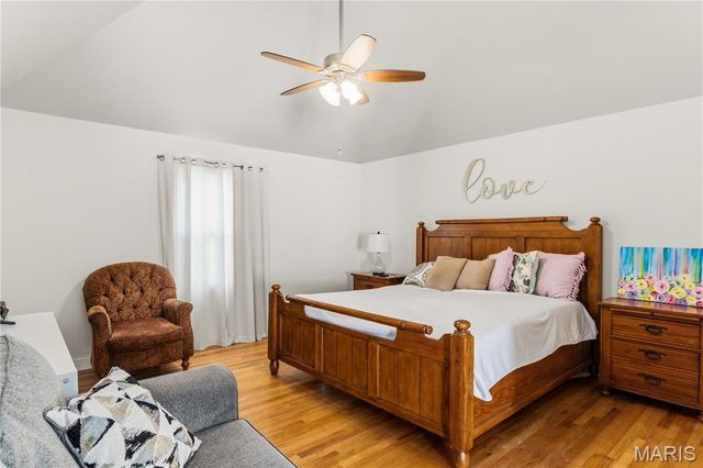 15129 Chamisal Drive, Chesterfield, MO 63017