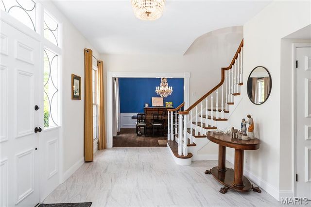 15129 Chamisal Drive, Chesterfield, MO 63017