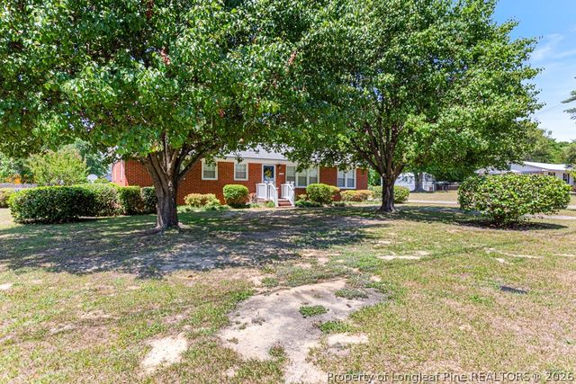 1802 Flintshire Road, Fayetteville, NC 28304
