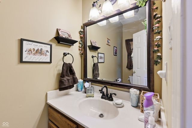 18715 Crestline Court, Noblesville, IN 46060