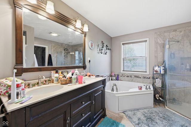 18715 Crestline Court, Noblesville, IN 46060