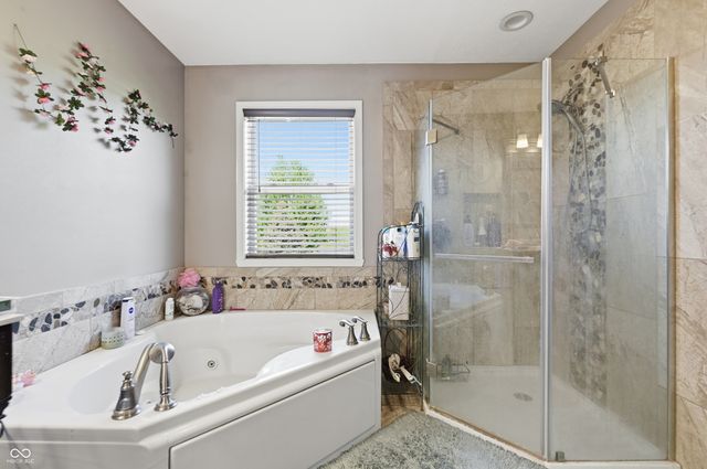 18715 Crestline Court, Noblesville, IN 46060