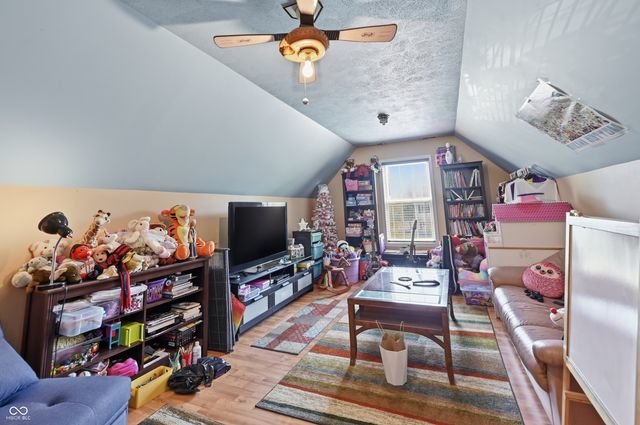 18715 Crestline Court, Noblesville, IN 46060