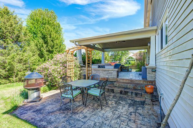 18715 Crestline Court, Noblesville, IN 46060