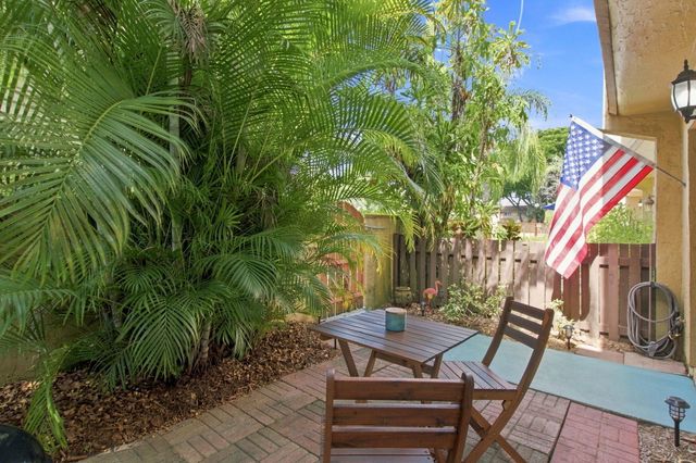 7175 Nova Drive, Davie, FL 33317