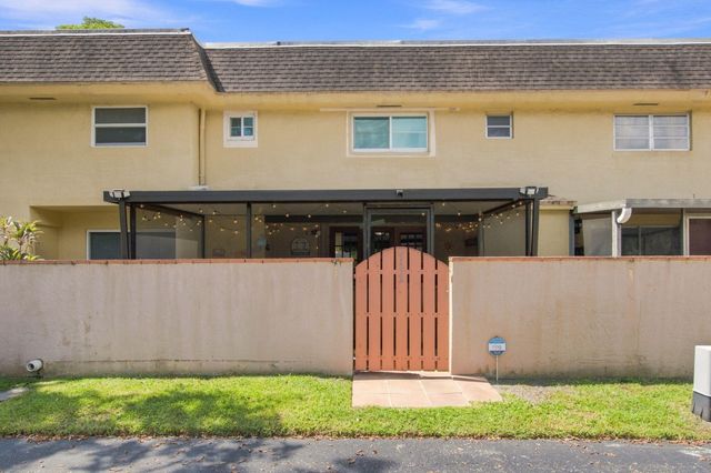 7175 Nova Drive, Davie, FL 33317