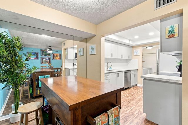 7175 Nova Drive, Davie, FL 33317