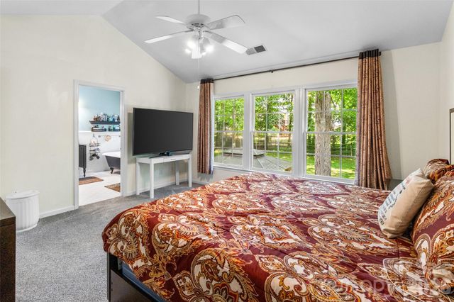 4131 Beauvista Drive, Charlotte, NC 28269