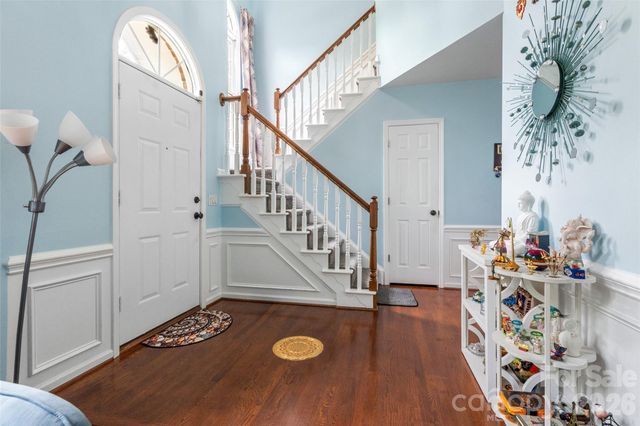 4131 Beauvista Drive, Charlotte, NC 28269