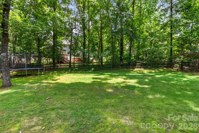 4131 Beauvista Drive, Charlotte, NC 28269