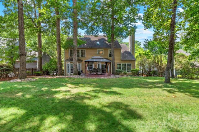 4131 Beauvista Drive, Charlotte, NC 28269