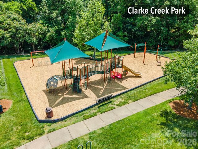 4131 Beauvista Drive, Charlotte, NC 28269