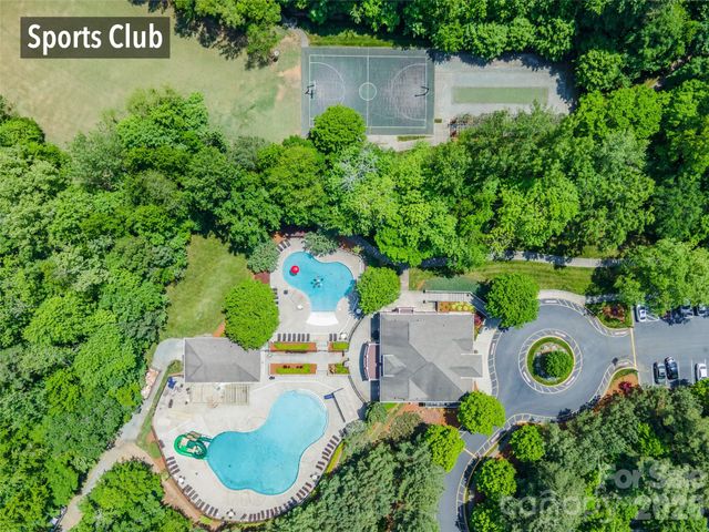 4131 Beauvista Drive, Charlotte, NC 28269