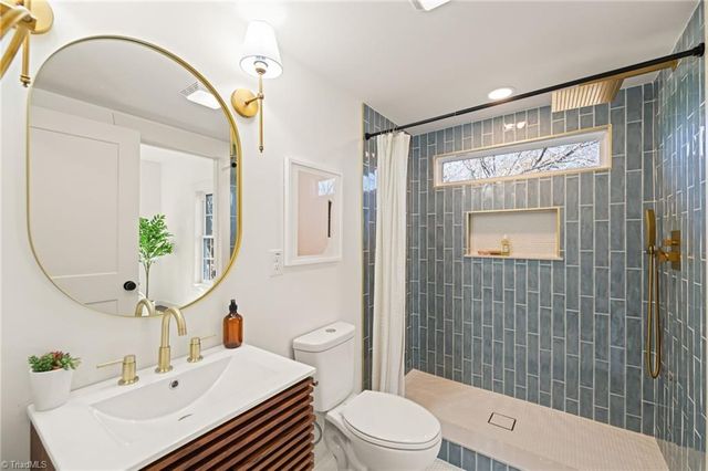 207 W Holt Street, Burlington, NC 27217