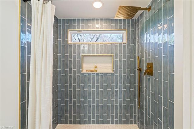 207 W Holt Street, Burlington, NC 27217