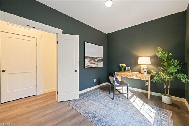 207 W Holt Street, Burlington, NC 27217