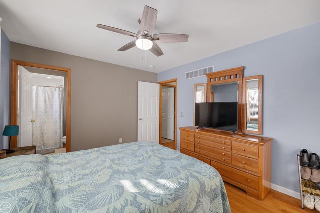 13850 Hartill Drive, Warren, MI 48089