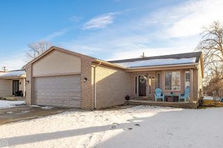 13850 Hartill Drive, Warren, MI 48089