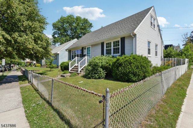 251 Main St, East Rutherford Boro, NJ 07073