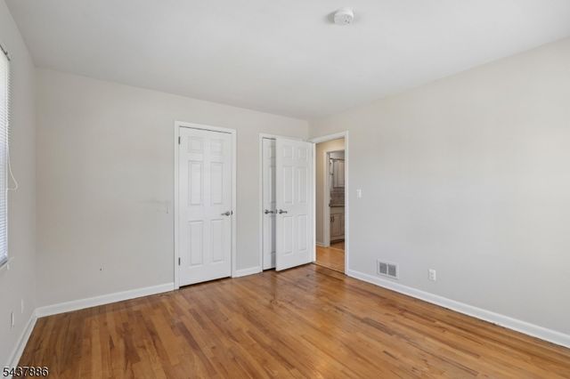 251 Main St, East Rutherford Boro, NJ 07073
