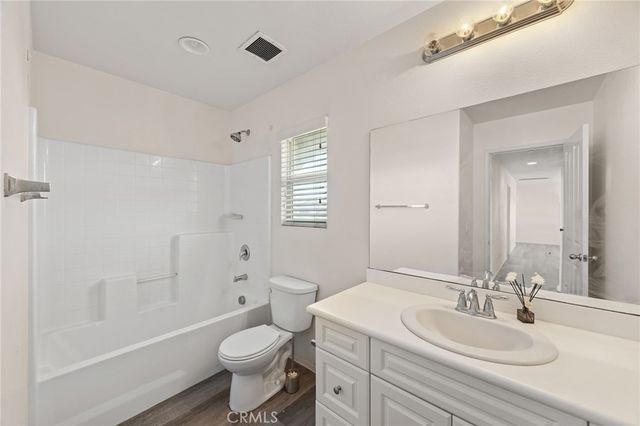 7065 Sweetleaf, Fontana, CA 92336