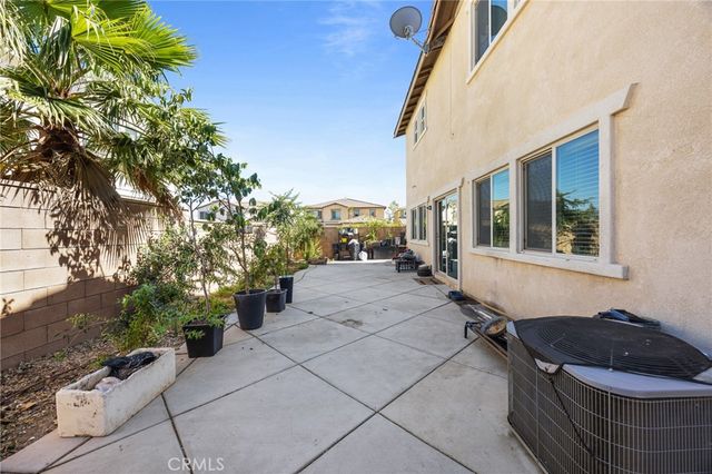 7065 Sweetleaf, Fontana, CA 92336