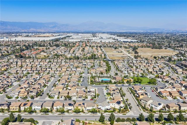 7065 Sweetleaf, Fontana, CA 92336
