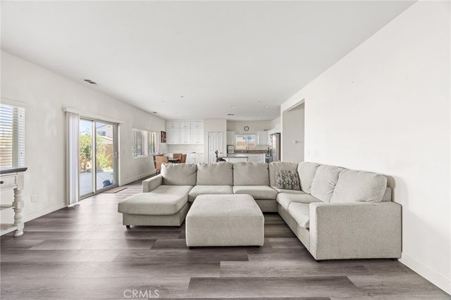 7065 Sweetleaf, Fontana, CA 92336