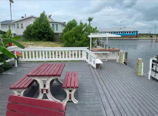 132 Port Saint Claire, Aransas Pass, TX 78336