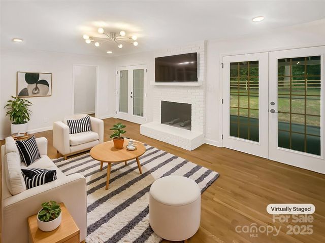 1212 Beechdale Drive, Charlotte, NC 28212