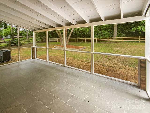 1212 Beechdale Drive, Charlotte, NC 28212