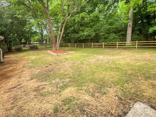 1212 Beechdale Drive, Charlotte, NC 28212