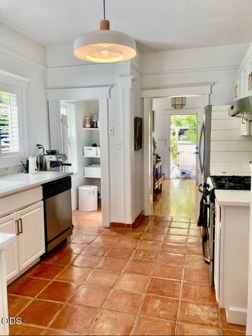 541 Fairview Street, Ashland, OR 97520