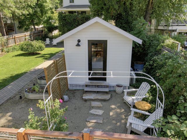 541 Fairview Street, Ashland, OR 97520