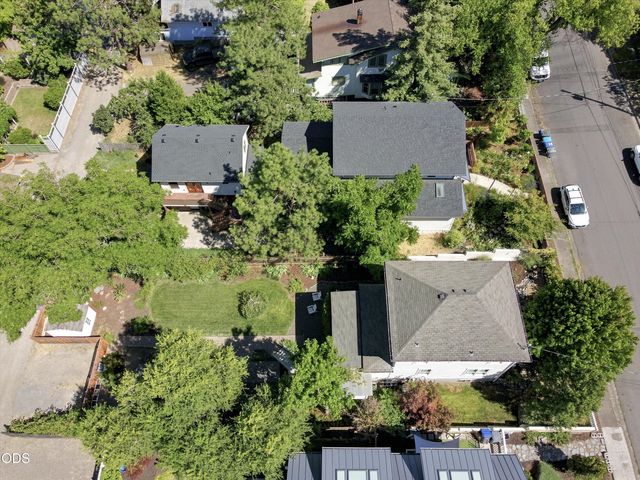 541 Fairview Street, Ashland, OR 97520