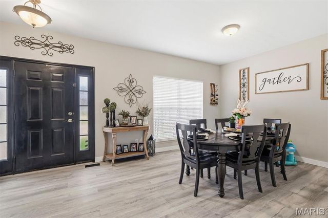 6 Hollow Oak Court, Imperial, MO 63052