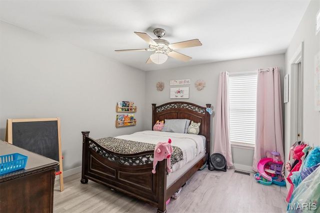 6 Hollow Oak Court, Imperial, MO 63052