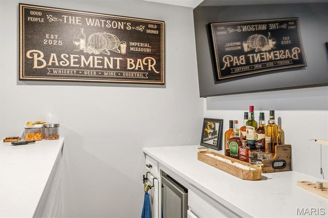 6 Hollow Oak Court, Imperial, MO 63052