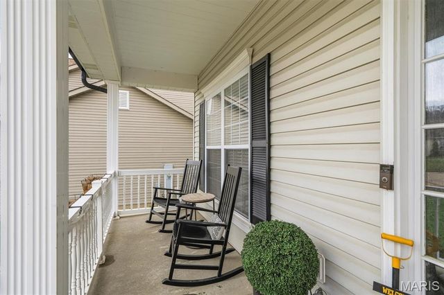 6 Hollow Oak Court, Imperial, MO 63052