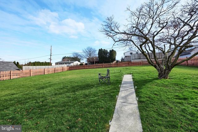 3069 N GEORGE ST, York, PA 17406