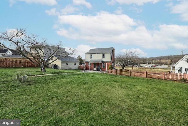 3069 N GEORGE ST, York, PA 17406