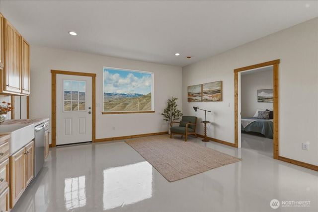 2 Island View Lane, Methow, WA 98834