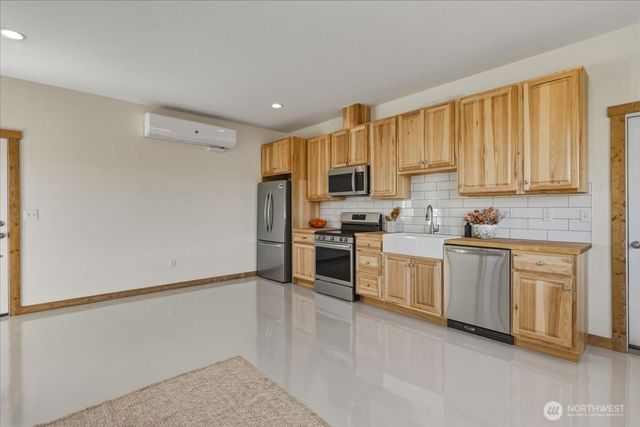 2 Island View Lane, Methow, WA 98834