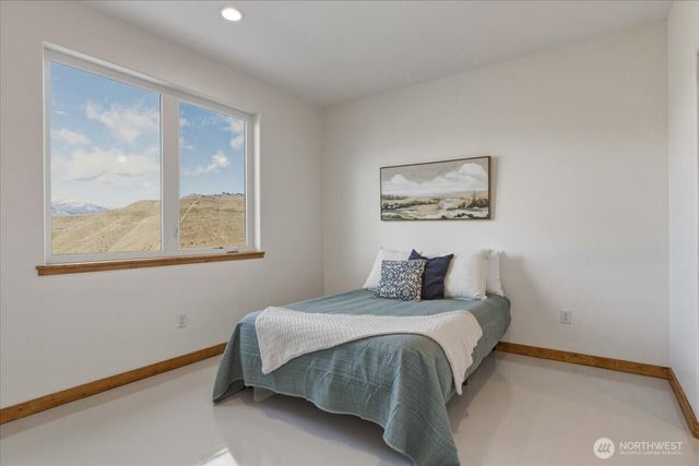 2 Island View Lane, Methow, WA 98834