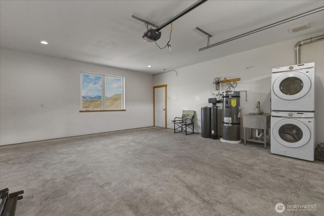 2 Island View Lane, Methow, WA 98834