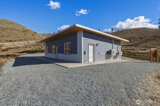 2 Island View Lane, Methow, WA 98834