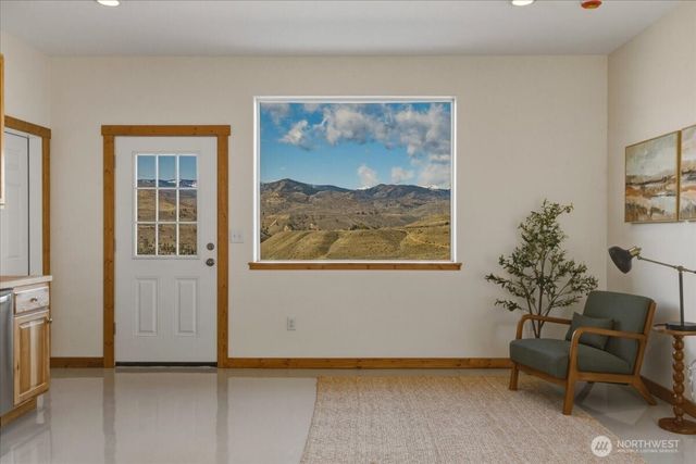 2 Island View Lane, Methow, WA 98834
